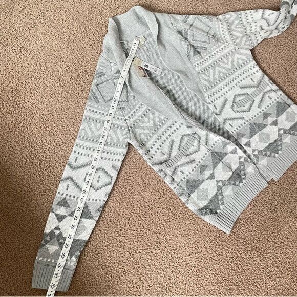 CHARLIE PAIGE Aztec Ragland Gray Cardigan Open Front Women’s Sweater Medium NWT - Picture 6 of 6